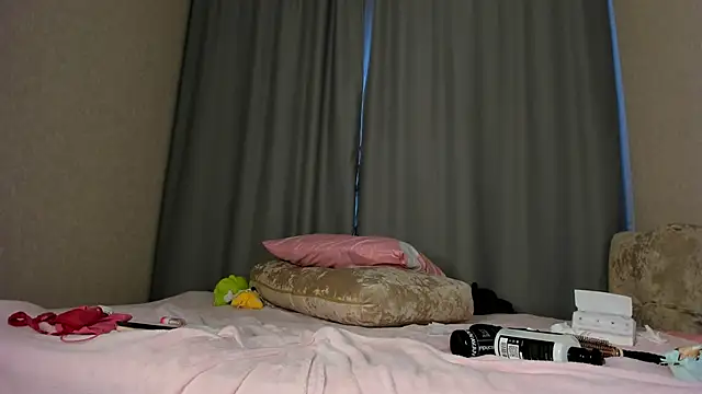 Allettaevee's cam snapshot