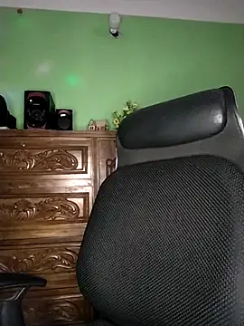 Idhika-Paul live sex cam