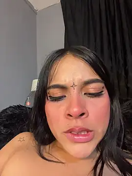 sophie_banks's cam snapshot