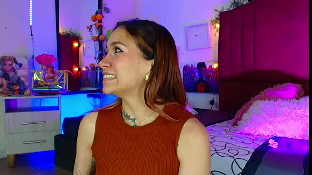 alisson_zafiro_'s cam snapshot