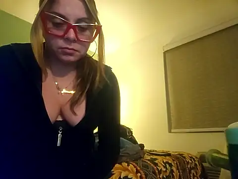 ShysluutGia's cam snapshot