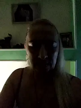 Esenia505's cam snapshot