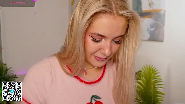 oliviabr0wn0's cam snapshot