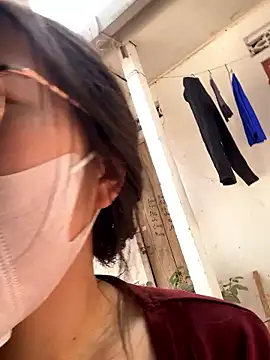 Rose-Public's cam snapshot