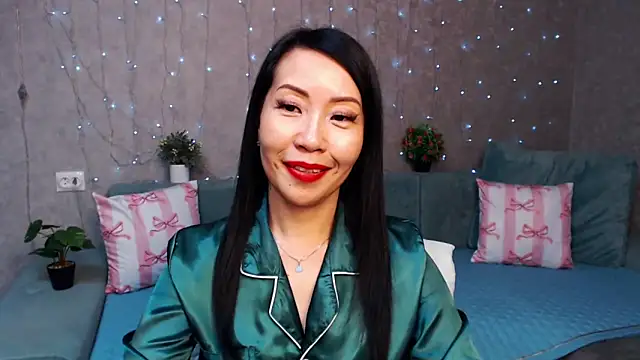 LiaPak's cam snapshot