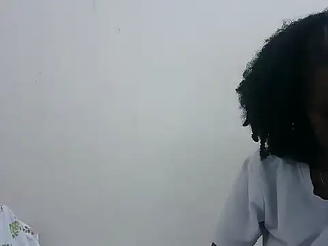 prettybeee's cam snapshot