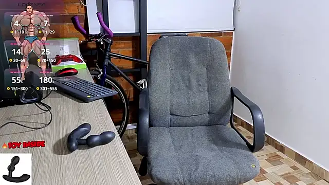 Marck_Muscle's cam snapshot