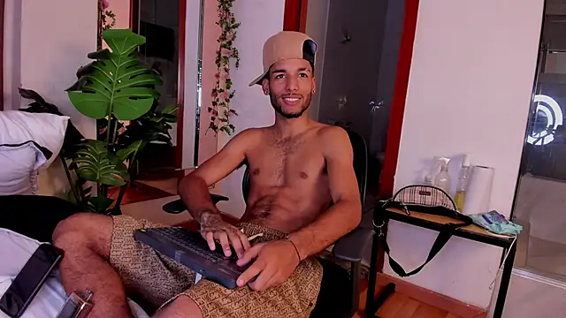 Thiagoferreti's cam snapshot