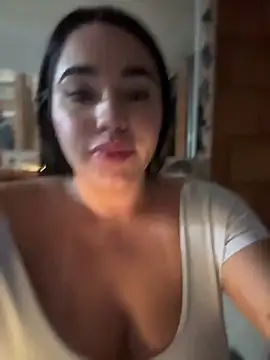 SofiaWildee live sex cam