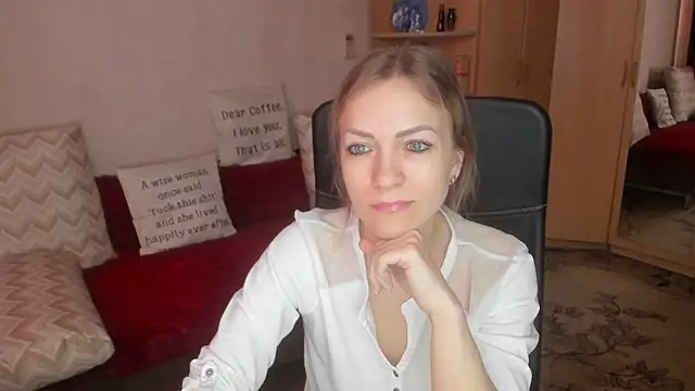 Tiffany_Bates's cam snapshot