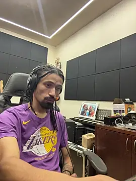 FavelaDaddyCum's cam snapshot