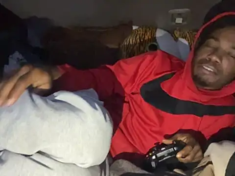 SlimeCrownzOut5's cam snapshot