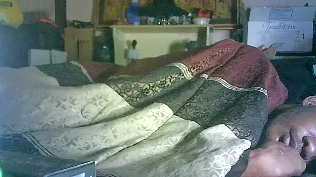 ON3YOULLN3VER_FIR3's cam snapshot