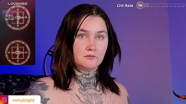 Emmybrightj_'s cam snapshot