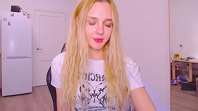 sailormoon666_'s cam snapshot