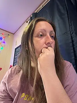 TheFishWife's cam snapshot