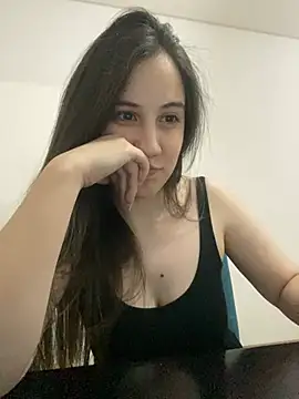 ItsMiaOk live sex cam