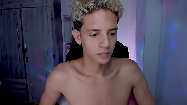 tylernova's cam snapshot