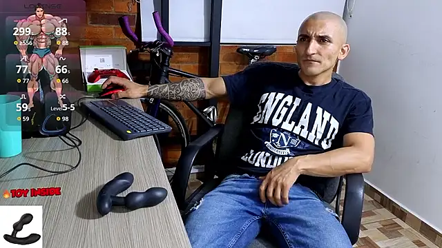 Marck_Muscle's cam snapshot