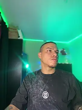 AlphaMasterXxx's cam snapshot