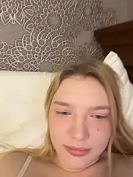 AmmyHot live sex cam