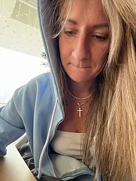 EvvaMur live sex cam