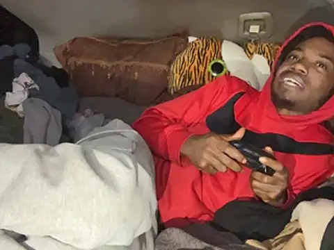 SlimeCrownzOut5 live sex cam