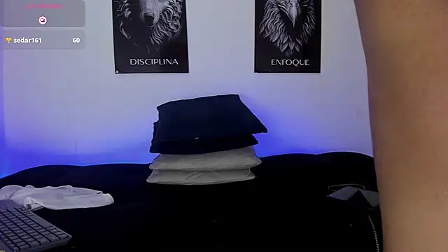 JohanSmith live sex cam