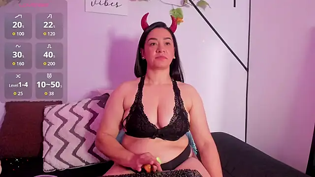 GabyShine's cam snapshot