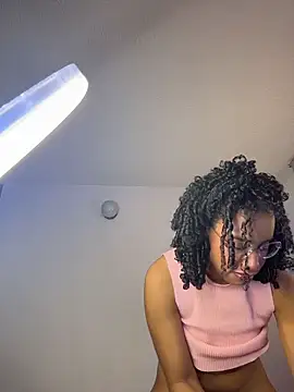 Linn_nyx's cam snapshot