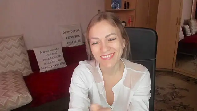 Tiffany_Bates's cam snapshot