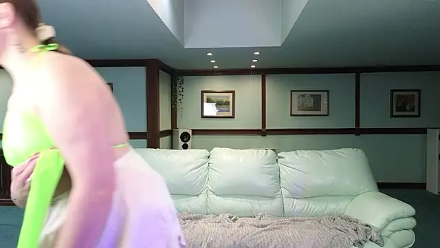 KiraRustle's cam snapshot