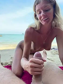 Lady_Liaa's cam snapshot