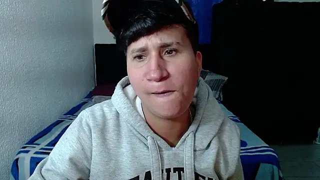 Im_Milan_Rs's cam snapshot