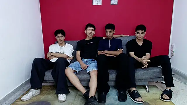 CHILLBICREWX live sex cam