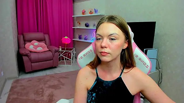 Strawberrye live sex cam