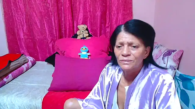 SLUTTYROXY's cam snapshot