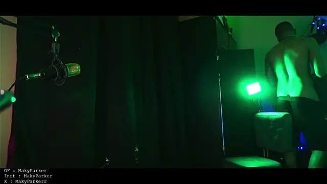 AlphaMasterXxx live sex cam