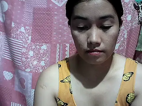 CreamyPussy30's cam snapshot