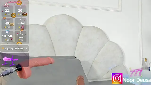 Candaceoweens's cam snapshot