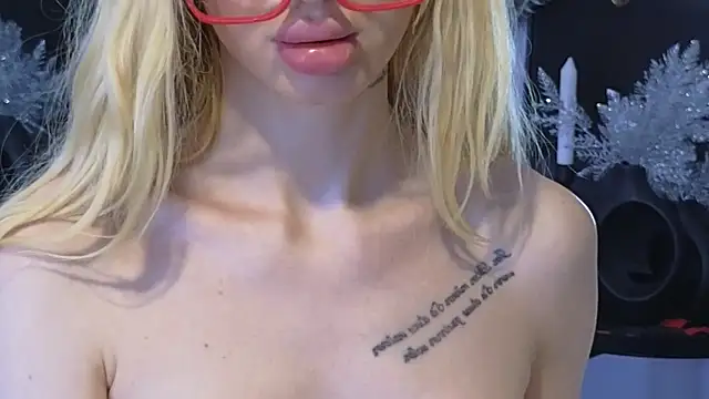 JuliaJuliette's cam snapshot