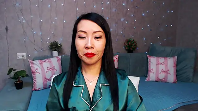 LiaPak's cam snapshot