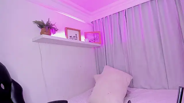 emmyheart7's cam snapshot