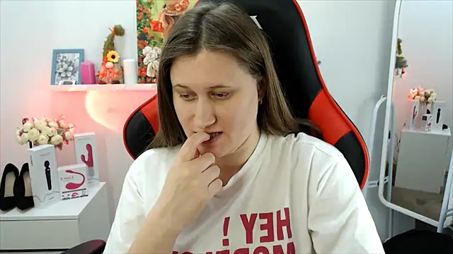 Lucky_Lana's cam snapshot