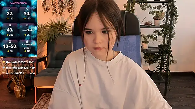 Elainebeness live sex cam