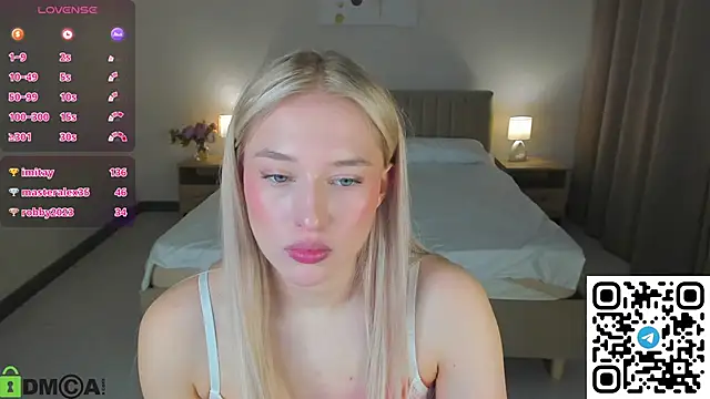 ChloeAlba live sex cam