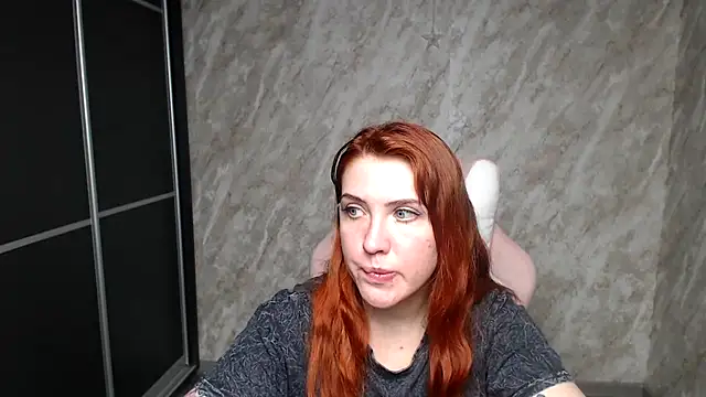 Reginasmilee's cam snapshot