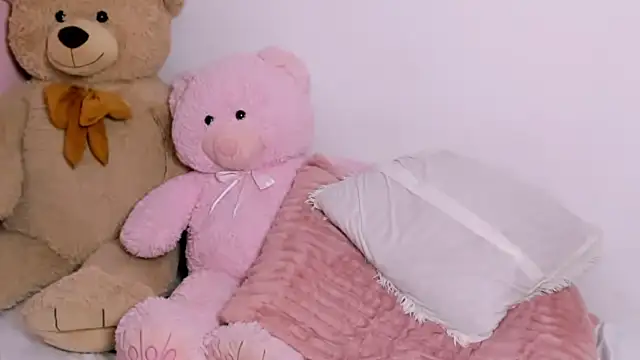 BritanyLin__ live sex cam