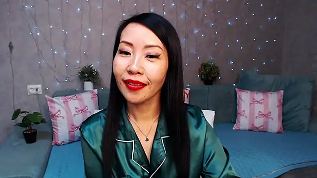 LiaPak's cam snapshot