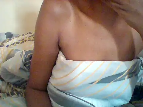 millicent53's cam snapshot